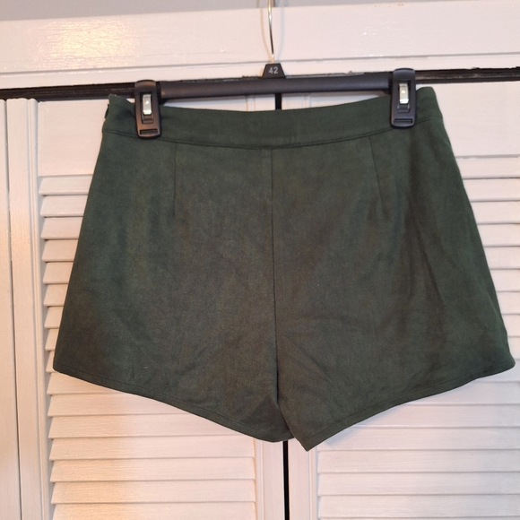 Moon river studded high rise hunter Green faux suede shorts small *K - Picture 5 of 9